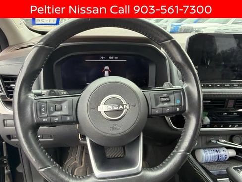 Certified 2023 Nissan Rogue Platinum w/ Platinum Premium Package FWD image 10
