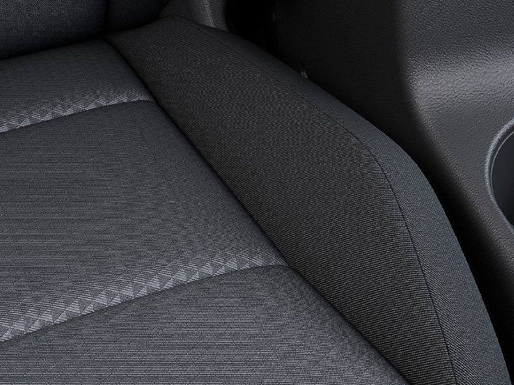 Used 2025 Kia Soul LX w/ LX Technology Package FWD image 24