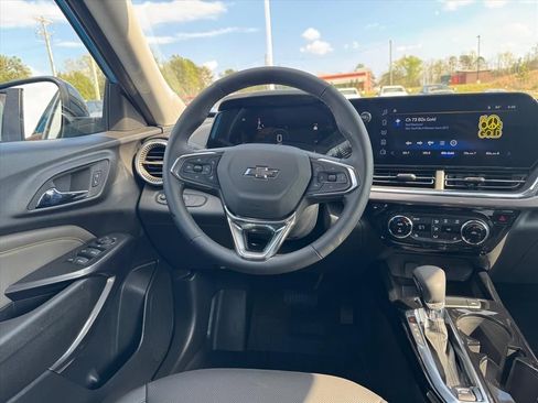 Used 2026 Chevrolet Trax ACTIV w/ Driver Confidence Package image 12