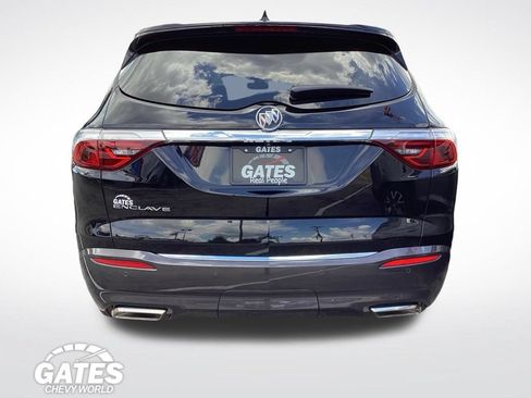 Used 2023 Buick Enclave Essence FWD image 7