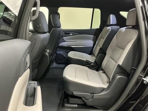 New 2026 Chevrolet Traverse LT w/ LPO, Floor Liner Package FWD image 22