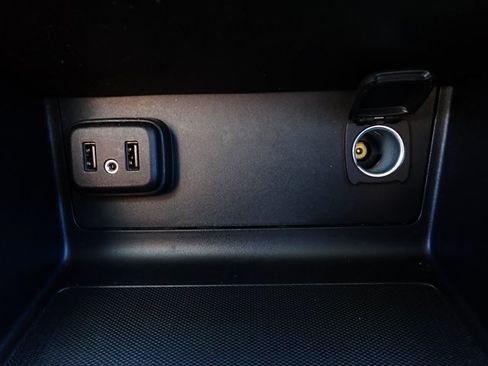 Used 2022 Chevrolet Colorado W/T w/ WT Convenience Package AWD/4WD image 14