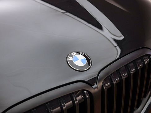 Certified 2023 BMW X7 xDrive40i w/ M Sport Package image 6