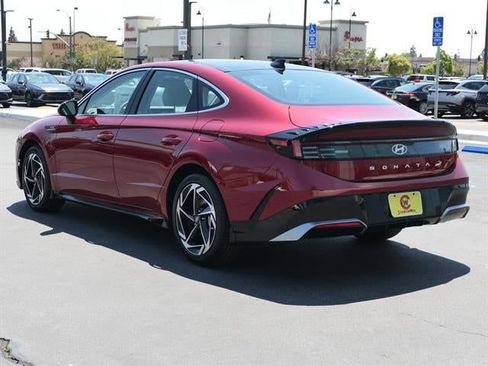 New 2025 Hyundai Sonata SEL FWD image 6