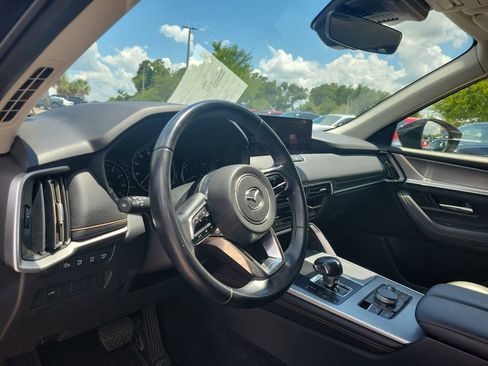 Used 2025 MAZDA CX-70 3.3 Turbo w/ Preferred Package AWD/4WD image 12