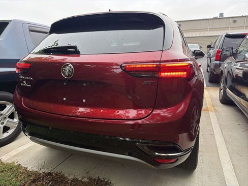 Used 2023 Buick Envision Essence w/ Sport Touring Package AWD/4WD image 5