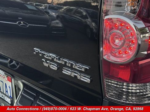 Used 2011 Toyota Tacoma PreRunner w/ SR5 Pkg #2 w/JBL Audio image 26