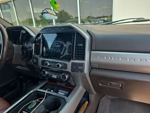 Used 2022 Ford F250 King Ranch w/ King Ranch Ultimate Package AWD/4WD image 6