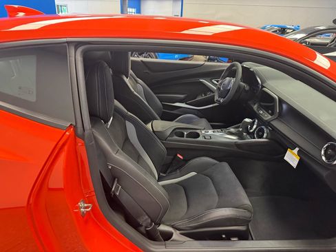 Used 2021 Chevrolet Camaro SS RWD image 15