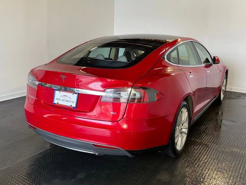 Used 2014 Tesla Model S RWD image 4