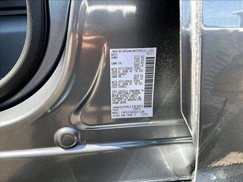 Used 2023 Nissan Titan Platinum Reserve w/ Moonroof Package RWD image 30
