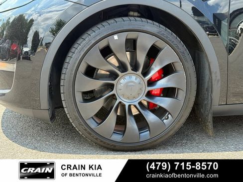 Used 2022 Tesla Model Y Performance AWD/4WD image 31