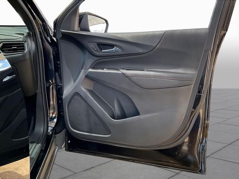 Used 2022 Chevrolet Equinox RS w/ LPO, Floor Liner Package AWD/4WD image 22