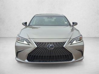 Used 2019 Lexus ES 300h w/ Accessory Package 2 FWD video 2