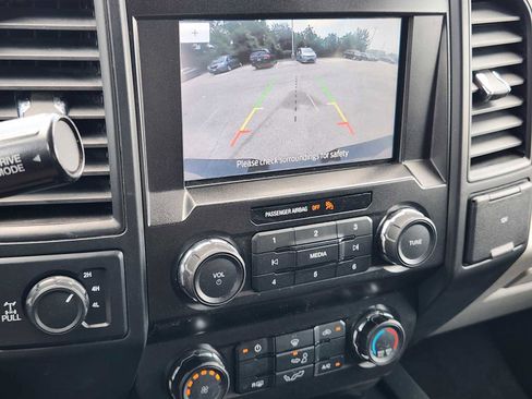 Used 2020 Ford F150 XL w/ Equipment Group 101A Mid AWD/4WD image 18