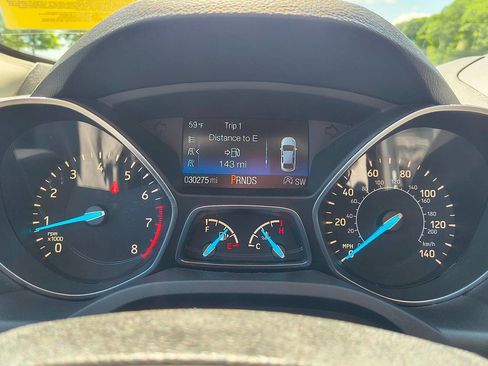 Used 2017 Ford Escape SE AWD/4WD image 15