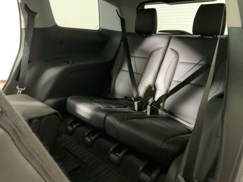 Used 2018 GMC Acadia SLT AWD/4WD image 41