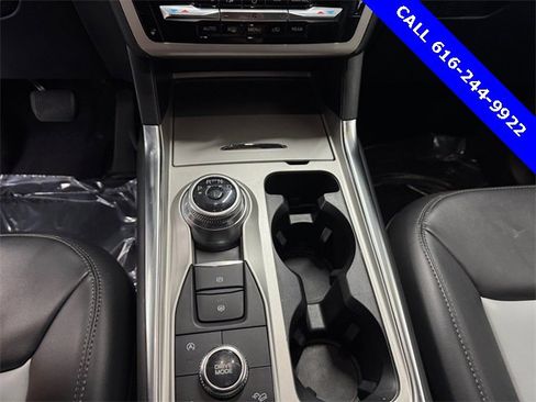 Used 2023 Ford Explorer XLT w/ Equipment Group 202A image 16