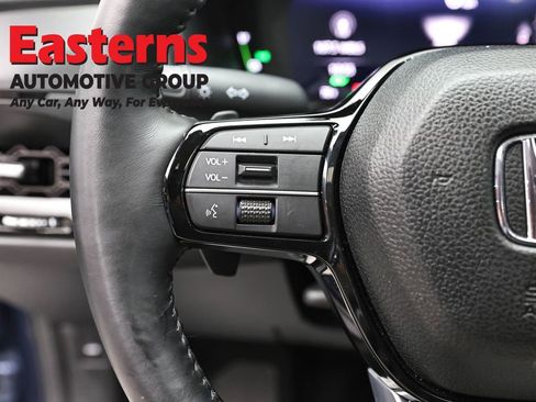 Used 2025 Honda Accord Touring image 15