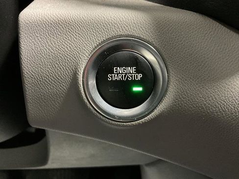 Used 2022 GMC Terrain SLE image 21