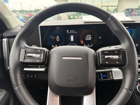 Used 2025 Hyundai Santa Fe SEL AWD/4WD image 15