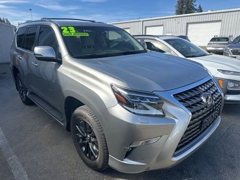 Used 2023 Lexus GX 460 Premium w/ Premium Package image 2