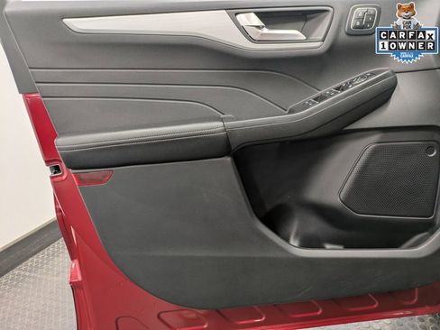 Used 2023 Ford Escape Platinum FWD image 8