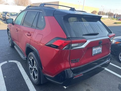 Used 2021 Toyota RAV4 XSE w/ Weather Package image 7