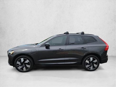 Used 2024 Volvo XC60 T8 Plus w/ Climate Package AWD/4WD image 3