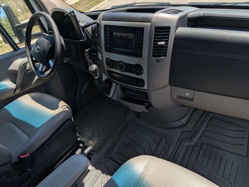 Used 2016 Mercedes-Benz Sprinter 3500 image 14