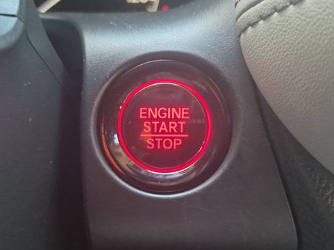 Used 2025 Honda HR-V EX-L image 16