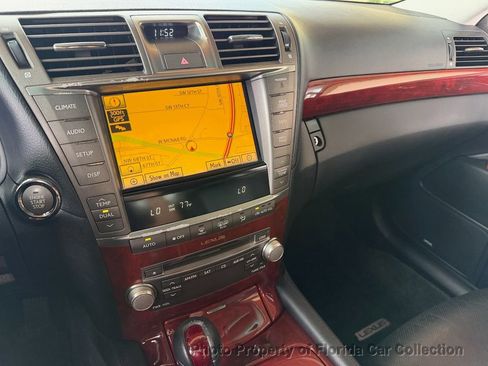 Used 2010 Lexus LS 460 RWD image 42