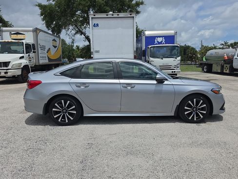 Used 2022 Honda Civic EX image 8