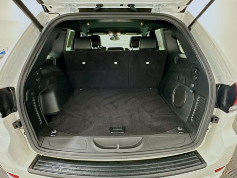 Used 2022 Jeep Grand Cherokee Laredo X image 30