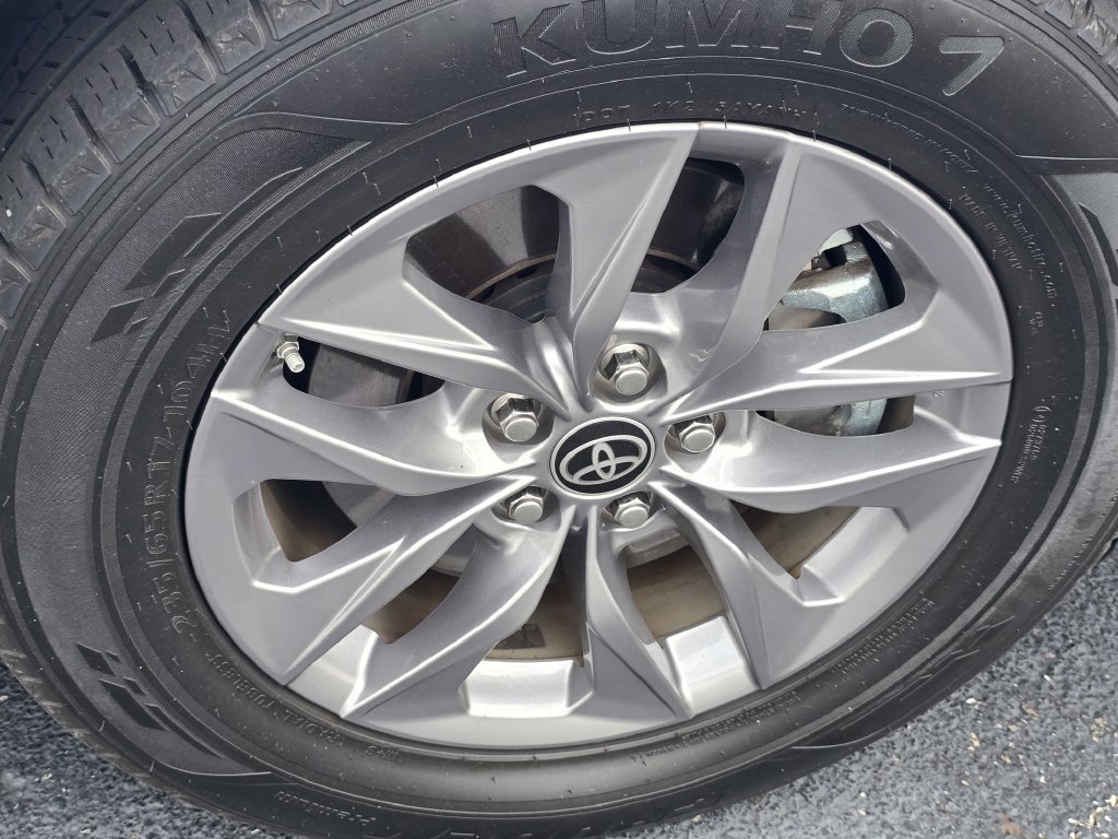 Used 2022 Toyota Sienna XLE w/ XLE Plus Package FWD image 24