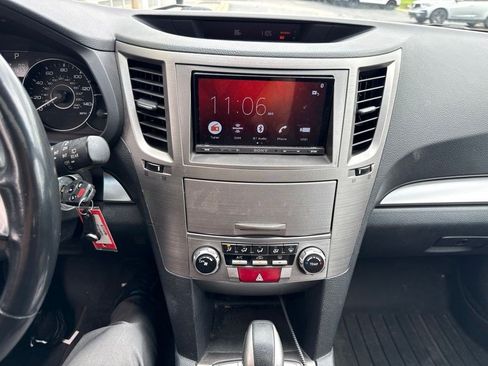 Used 2011 Subaru Outback 2.5i Premium AWD/4WD image 15