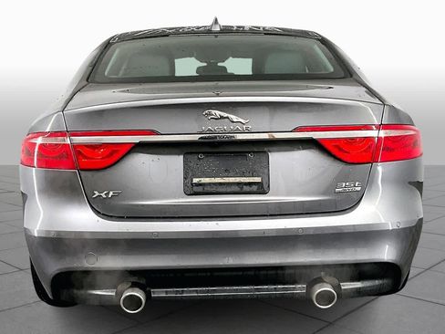 Used 2017 Jaguar XF Prestige image 4