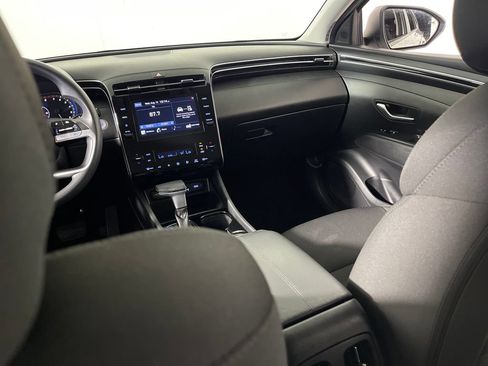 Certified 2024 Hyundai Tucson SEL FWD image 17
