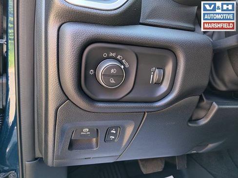 Used 2023 RAM 1500 Big Horn AWD/4WD image 14