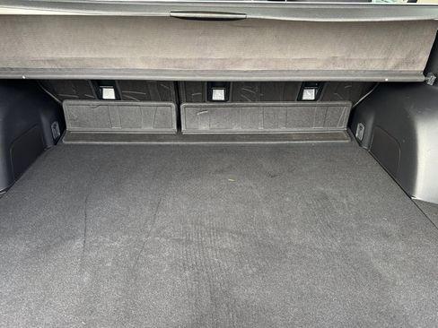 Used 2023 Subaru Forester Premium image 12