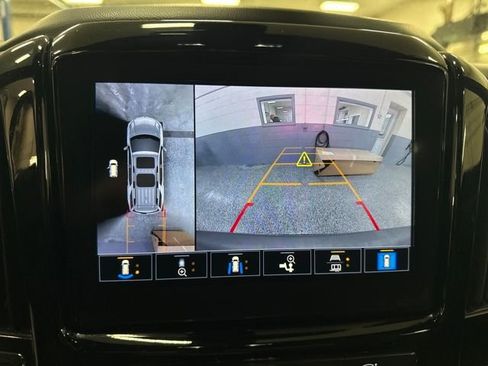 Used 2023 Chevrolet Traverse Premier w/ Redline Edition image 22