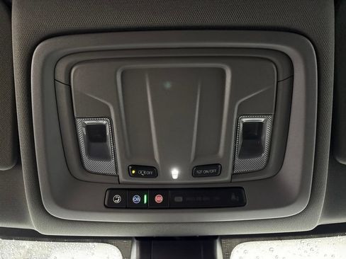 Used 2021 Chevrolet Silverado 1500 Custom w/ Safety Confidence Package AWD/4WD image 27