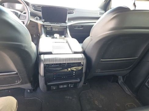 Used 2024 Jeep Wagoneer Series II w/ Flexible Seating Group image 8