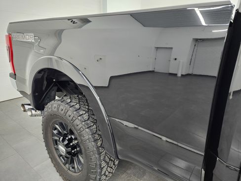 Used 2022 Ford F250 Lariat w/ Tremor Off-Road Package image 30