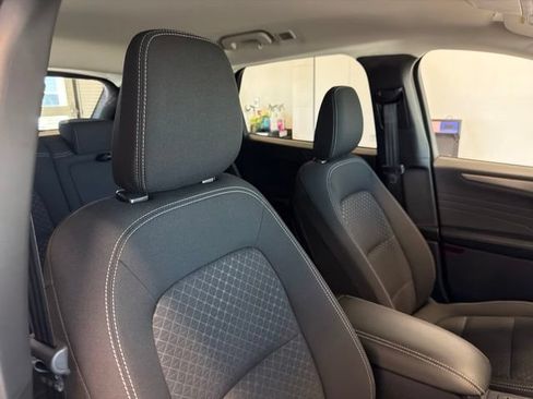 Used 2024 Ford Escape Active AWD/4WD image 37