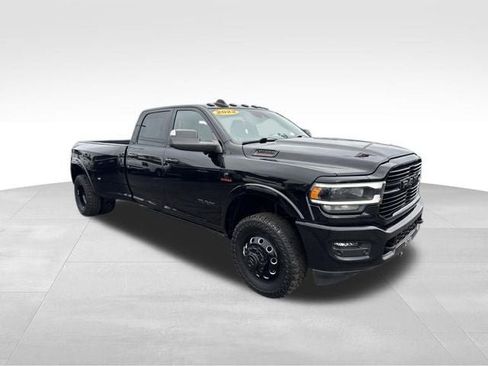 Used 2022 RAM 3500 Laramie AWD/4WD image 3