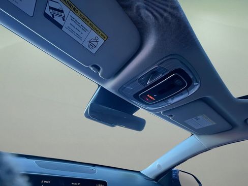 Used 2024 Hyundai Kona Limited image 16