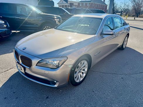 Used 2009 BMW 750Li image 3