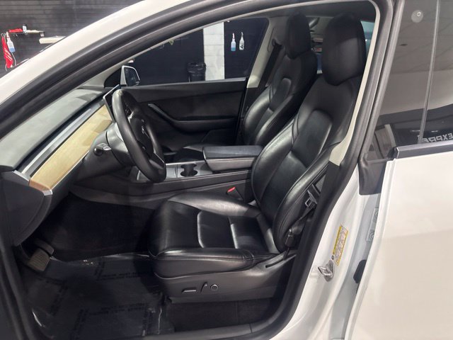 Used 2022 Tesla Model Y Long Range AWD/4WD image 14