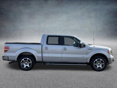 Used 2011 Ford F150 Lariat w/ Lariat Chrome Pkg image 2